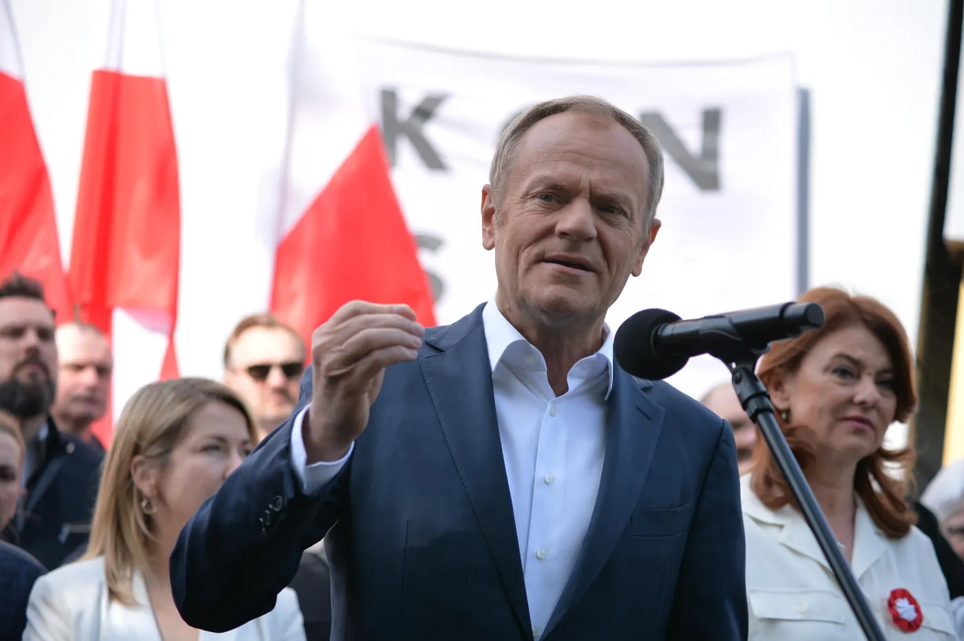 PiS licytuje, opozycja maszeruje. Co na to Polacy? SONDAŻ DGP i RMF FM