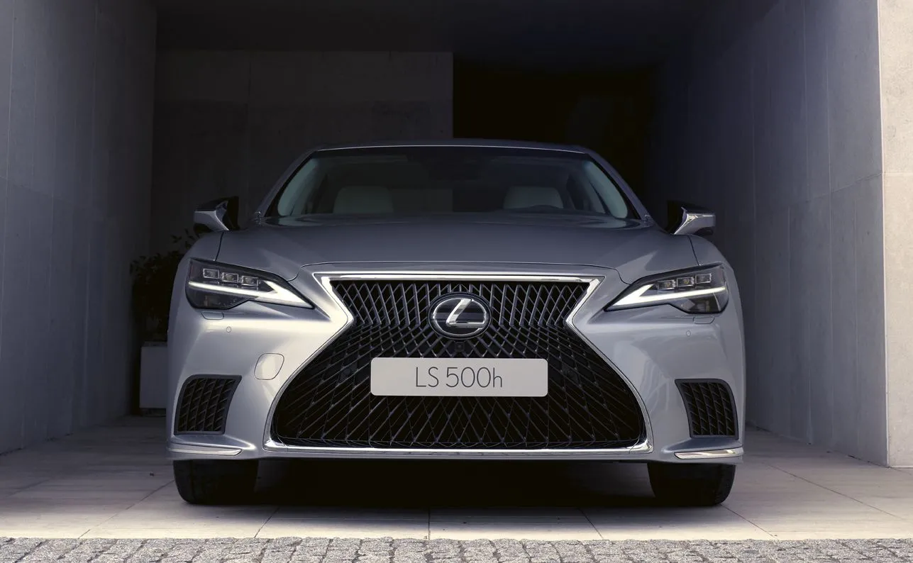 lexus-ls-2023-37819097.jpg