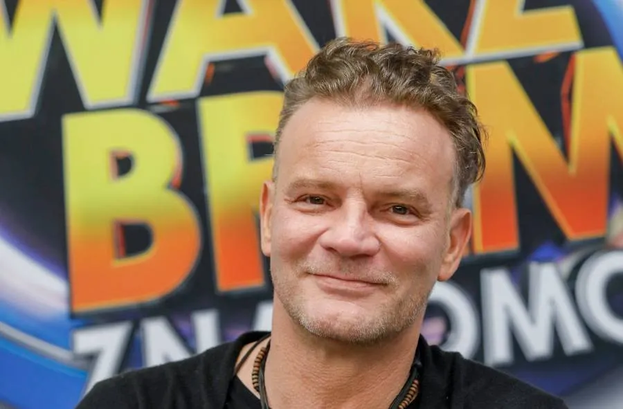 "Twoja Twarz Brzmi Znajomo". Wiadomo, kto zastąpi Krisa Adamskiego