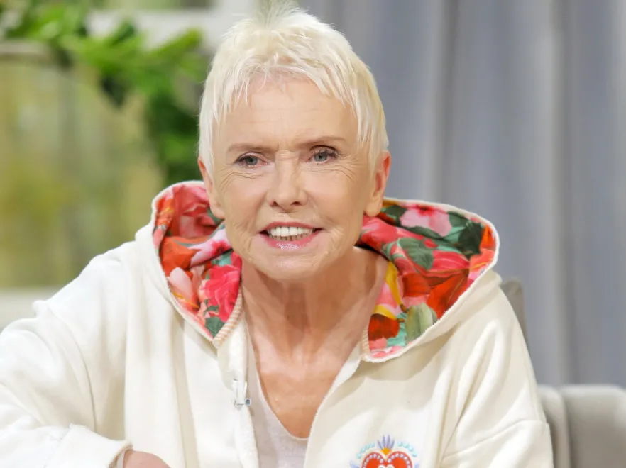 "Jest światełko w tunelu". Ewa Błaszczyk nie ustaje w próbach wybudzenia córki ze śpiączki