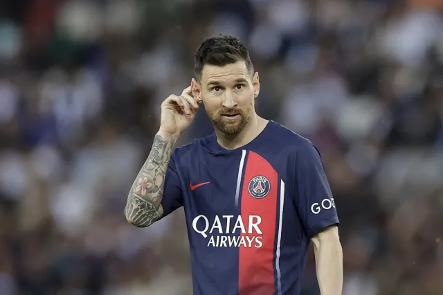 Lionel Messi wygwizdany przez kibiców Paris Saint-Germain