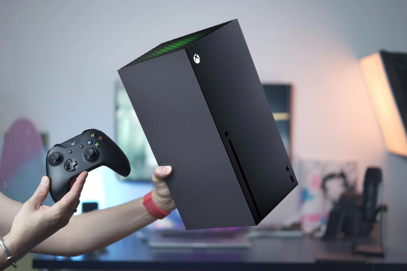 Jak podłączyć dodatkowy kontroler do Xbox Series X? [PORADNIK]
