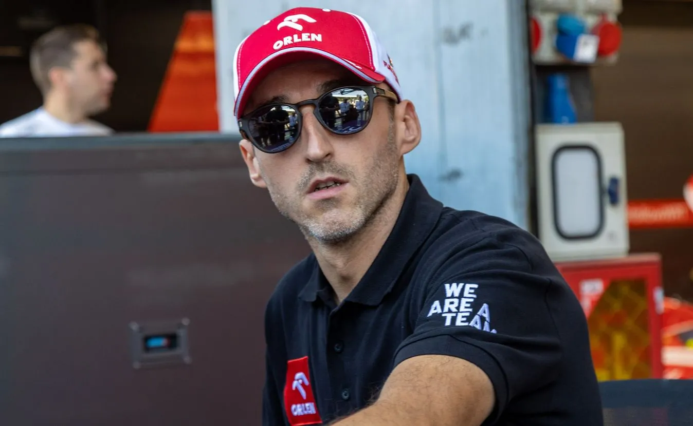 FIA WEC 2023. Kubica zajął trzecie miejsce na Monzy