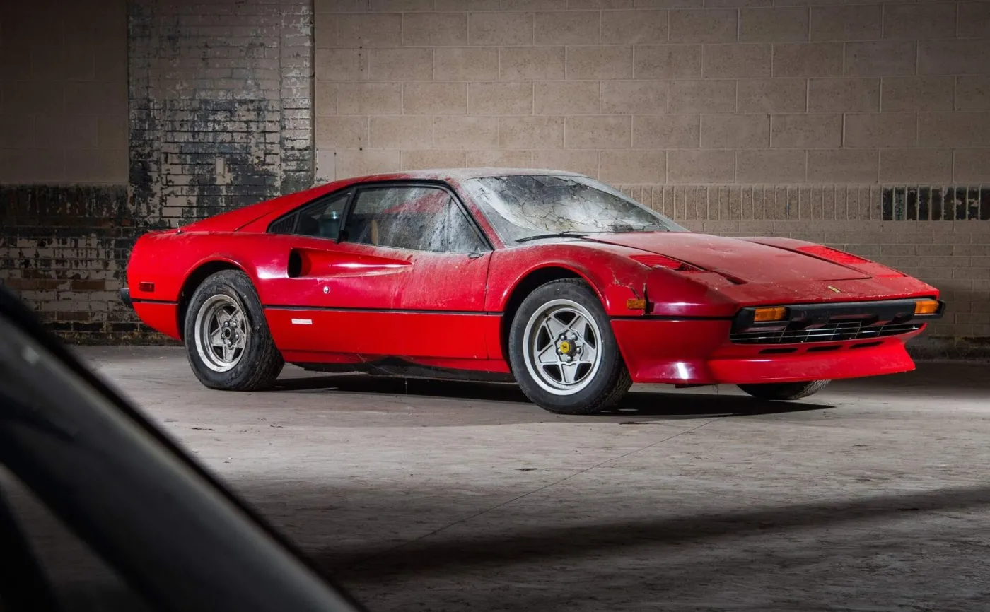 1976 Ferrari 308 GTB 'Vetroresina' by Scaglietti