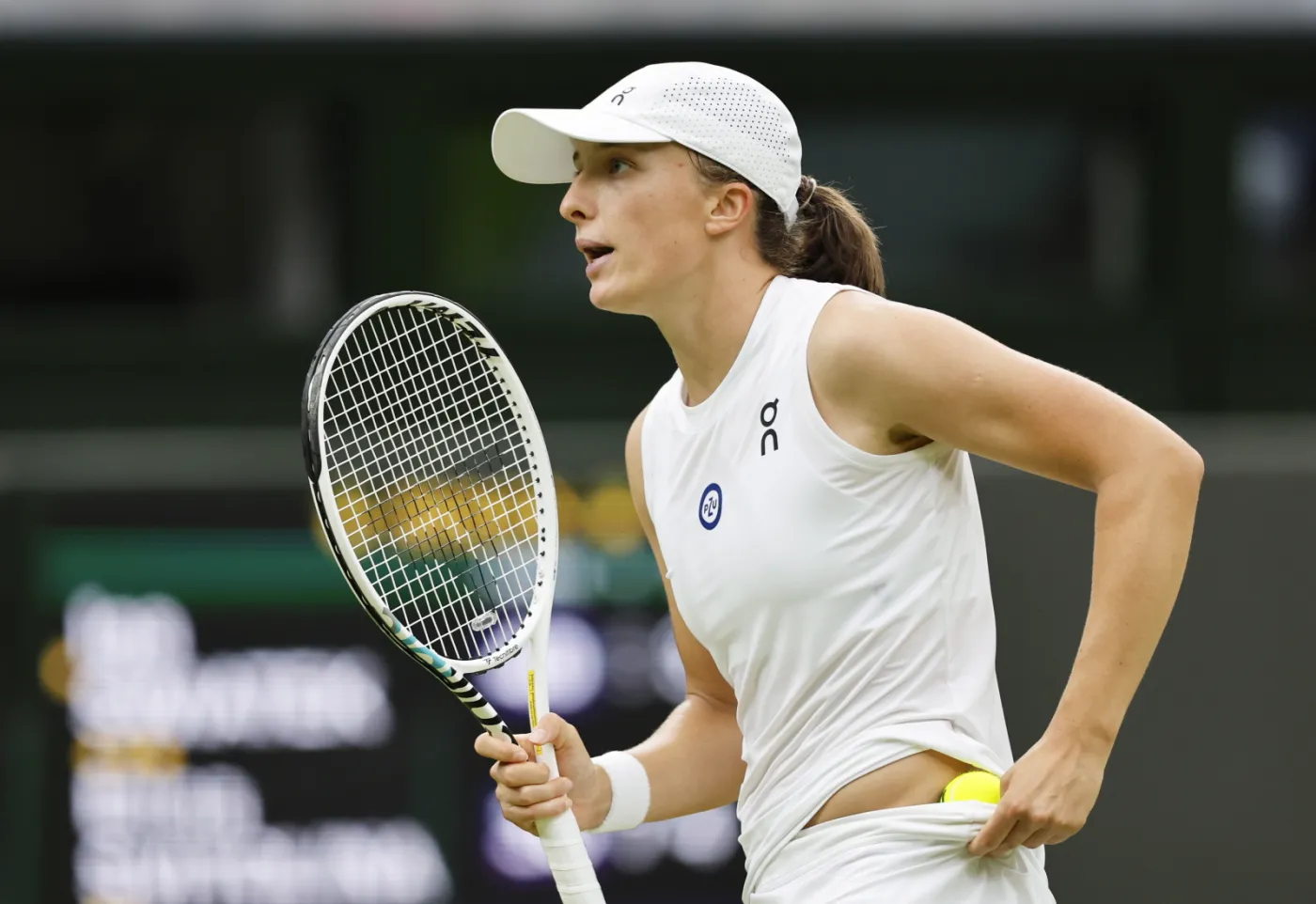 Iga Świątek odpadła z Wimbledonu! Nerwy i cała masa błędów