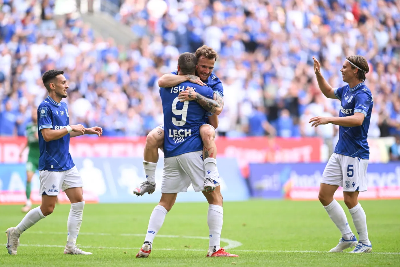 Piłkarska LK. Lech i Pogoń bliskie awansu [ZAPOWIEDŹ]