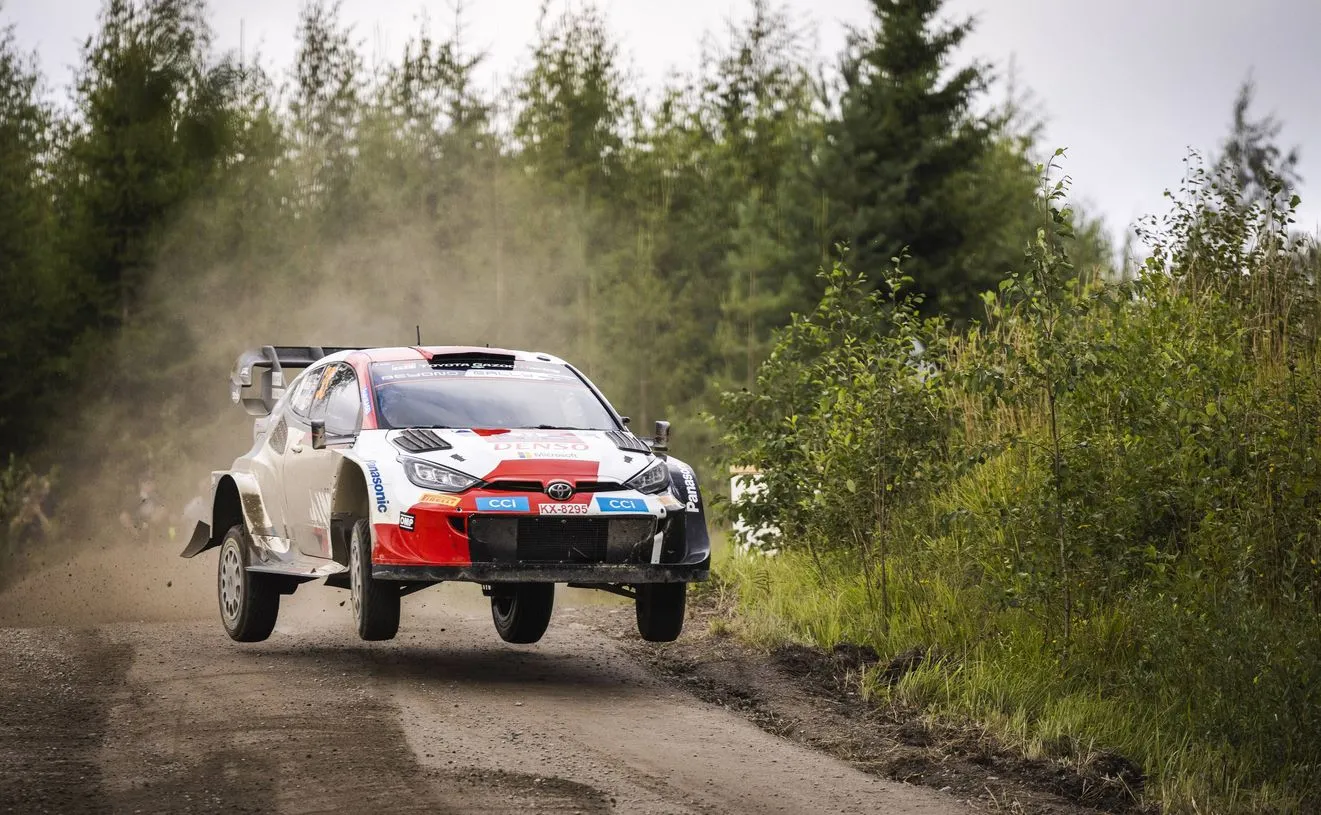 Rajdowe MŚ. Evans deklasuje rywali w Finlandii