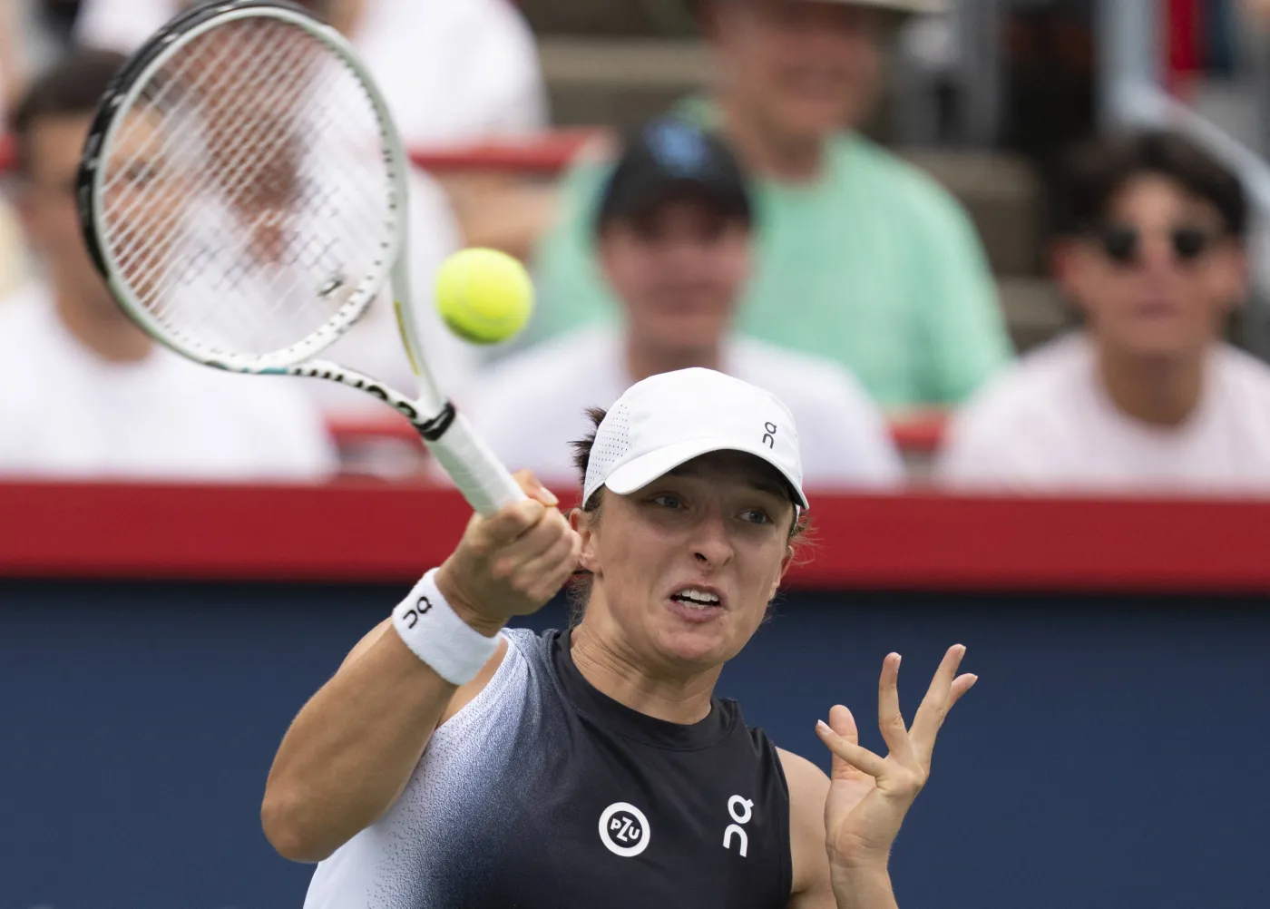 Iga Świątek po prawie dziewięciu godzinach awansowała do ćwierćfinału