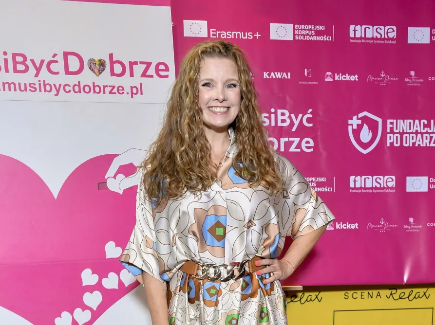 Lato we włosach Anny Powierzy! Udany look? [FOTO]