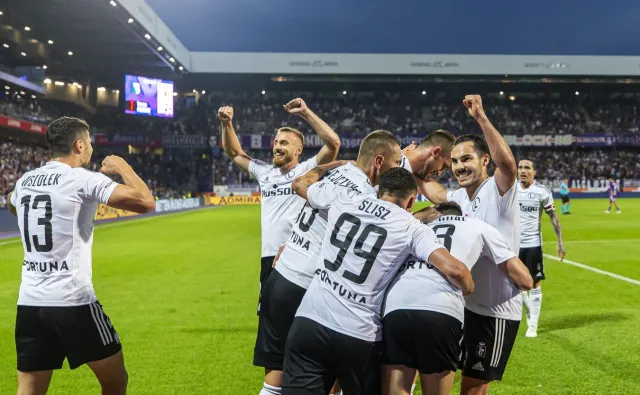 Legia przełożyła mecz z Pogonią. Dwa nowe terminy