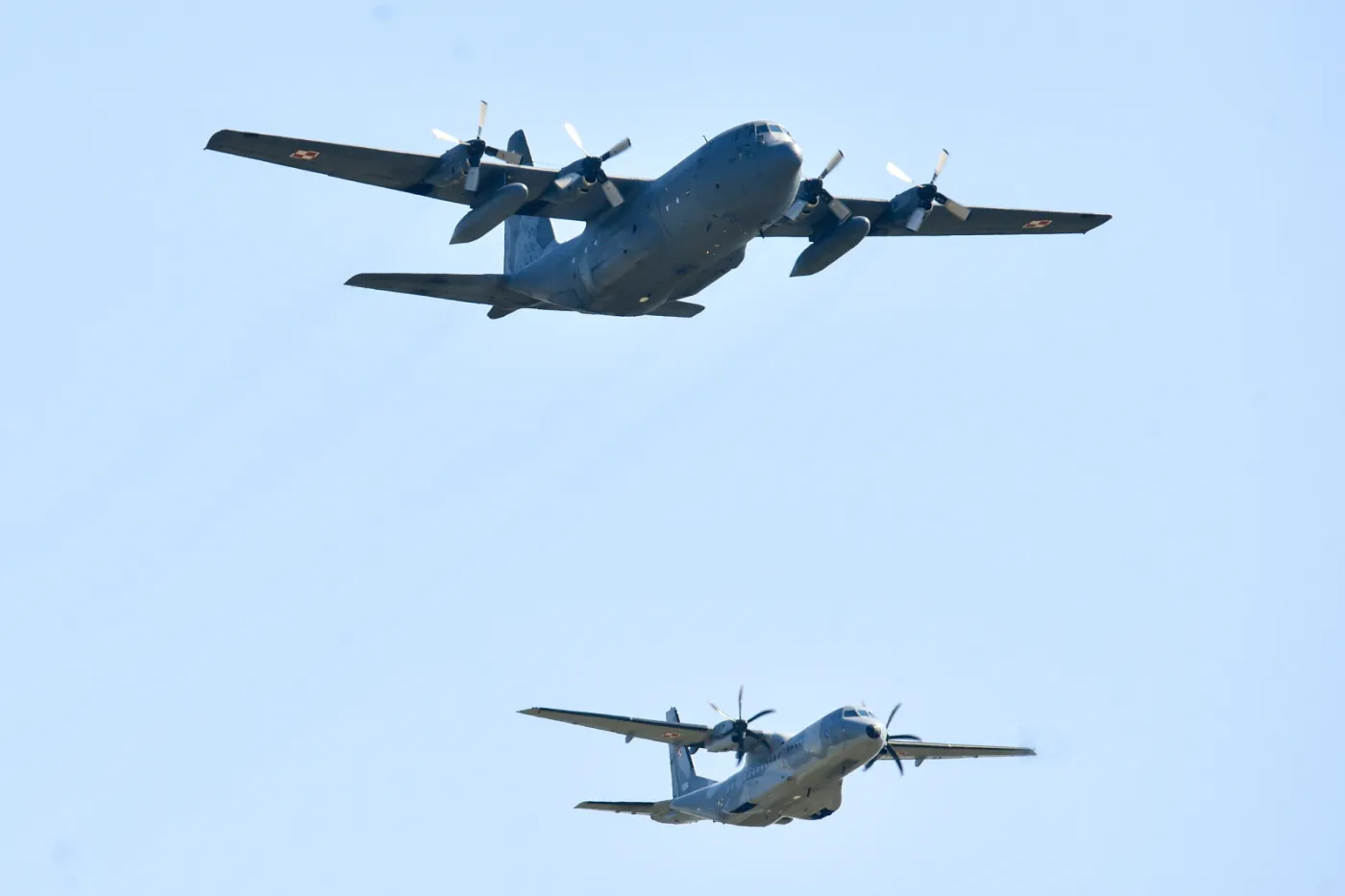 Tłumy miłośników lotnictwa na Air Show w Radomiu