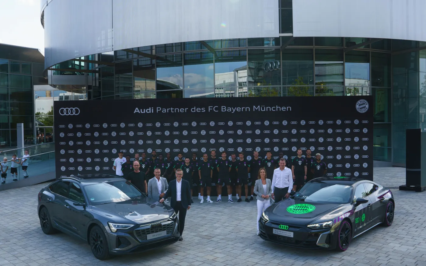 Chcesz kupić elektryczne Audi, którym jeździł piłkarz Bayernu Monachium? To szykuj drobne, zaraz rusza wyprzedaż