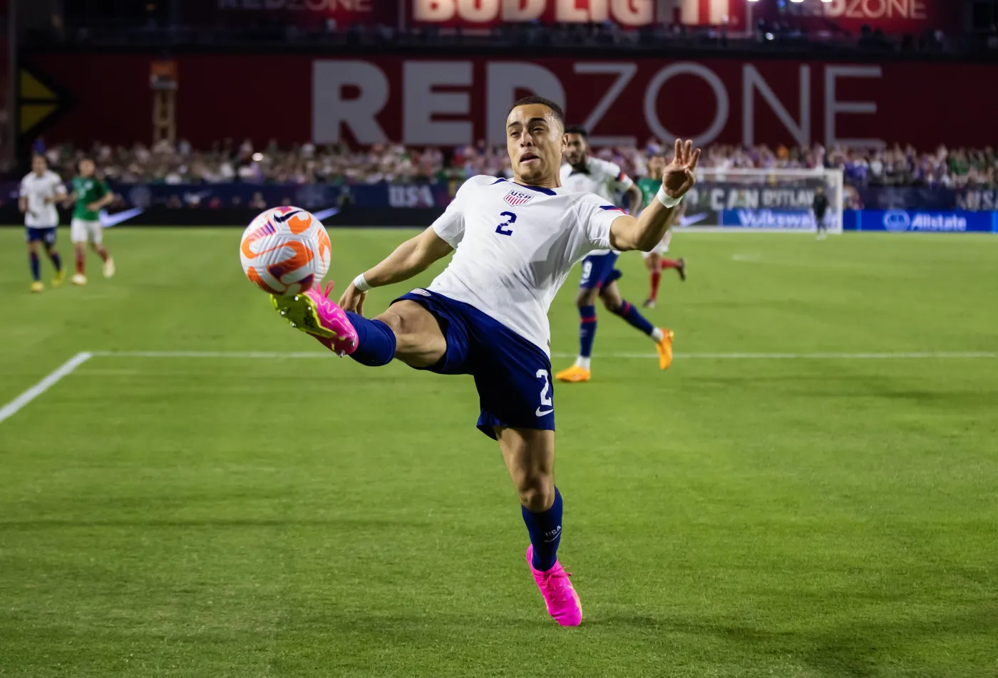 Sergino Dest przechodzi z Barcelony do PSV Eindhoven