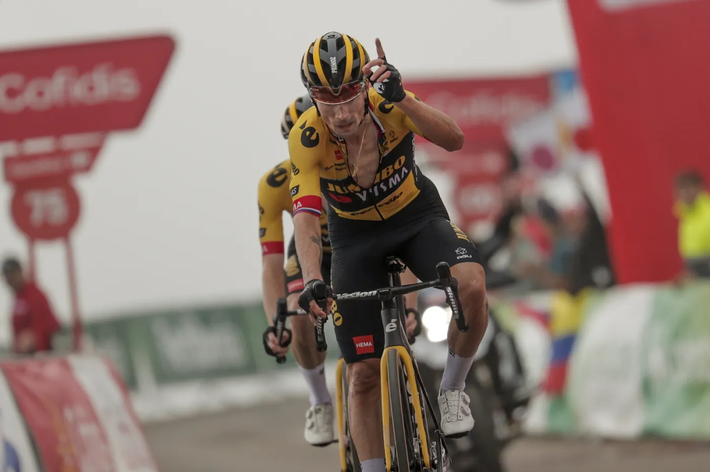 Primoz Roglic wygrał 17. etap Vuelta a Espana