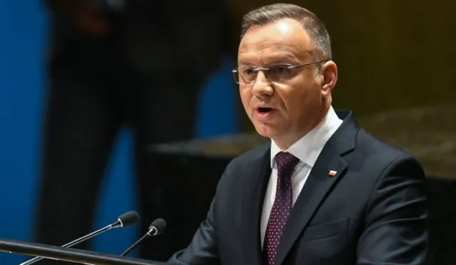 Andrzej Duda wyjaśnia "nieporozumienie" z Zełenskim. "Byłem rozgoryczony"