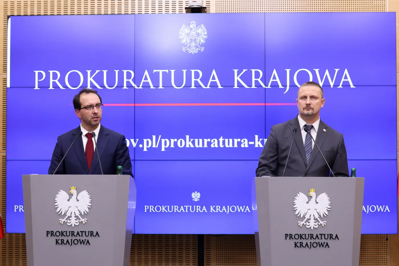 Afera wizowa. Prokuratura Krajowa o przedstawionych zarzutach