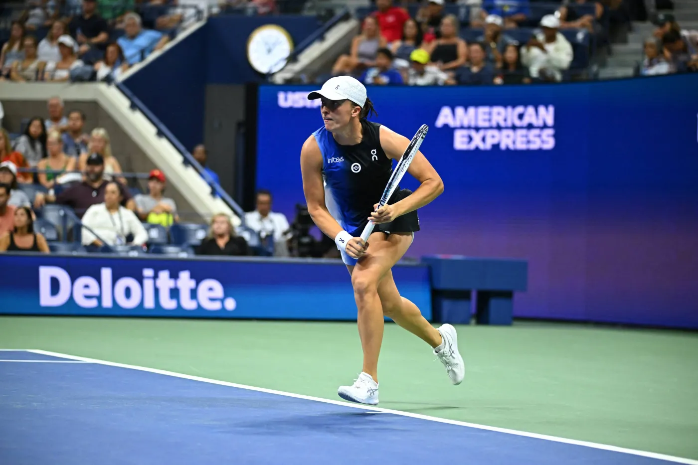 Świątek wróciła na kort. Męczarnie Polki w meczu ze 127. rakietą świata