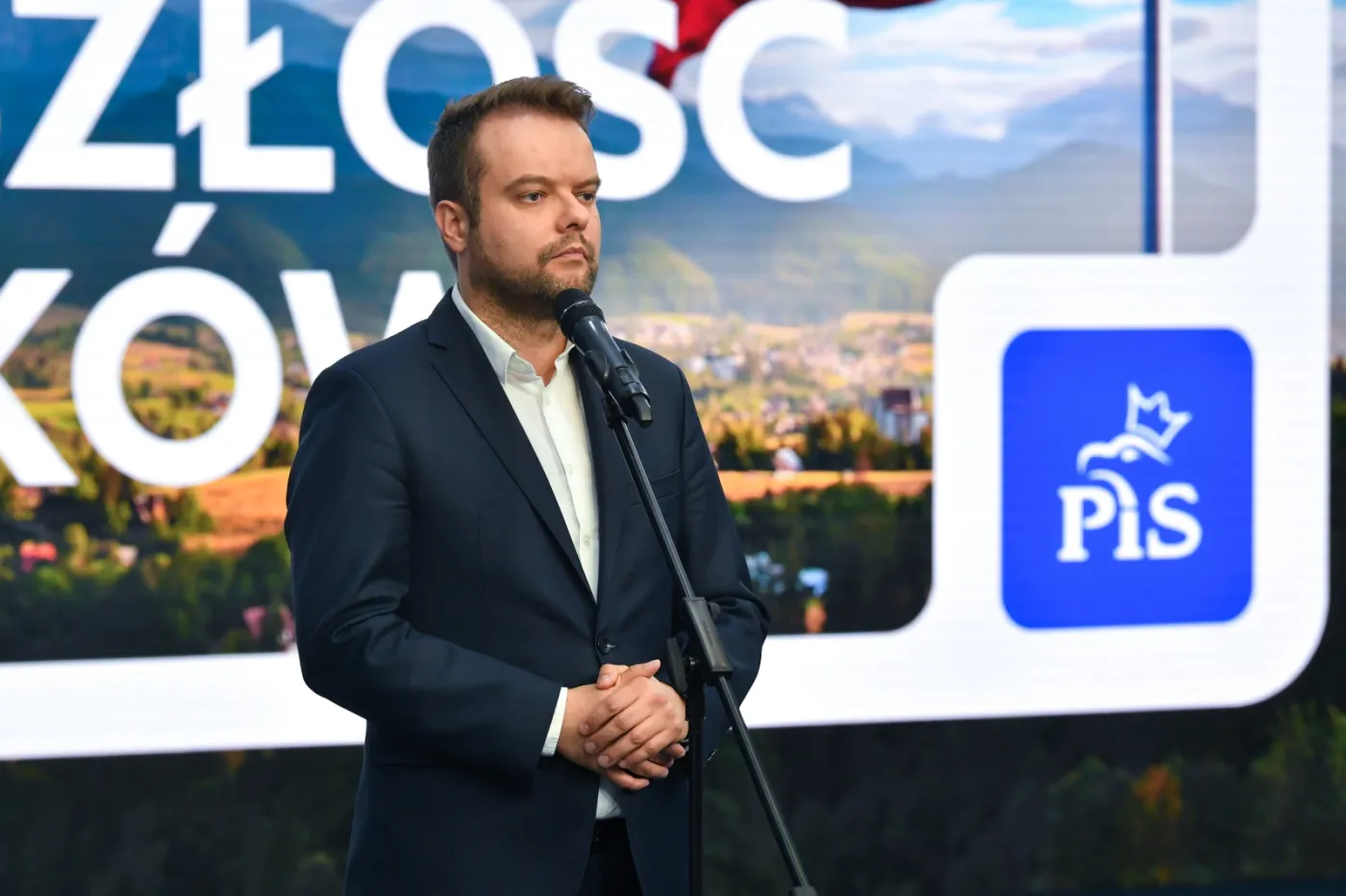 Rzecznik PiS Rafał Bochenek dementuje. Będzie wieczór wyborczy na Nowogrodzkiej