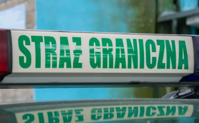 Auto pełne cudzoziemców zatrzymane w Warszawie. Wizy mieli białoruskie