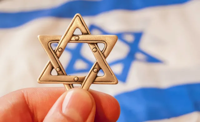 Co chciał powiedzieć w Radomsku burmistrz żydowskiego miasta? "Gazeta Radomszczańska" o gaszeniu skandalu