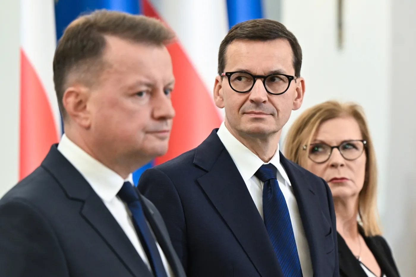 Mateusz Morawiecki, Mariusz Błaszczak, Małgorzata Gosiewska podczas uroczystości dokonania przez prezydenta RP zmian na najwyższych stanowiskach dowódczych w Siłach Zbrojnych RP