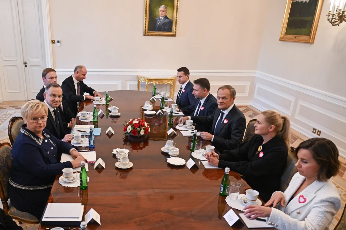 Zakończyły się konsultacje Andrzeja Dudy z dotychczasową opozycją. Wśród gości był Donald Tusk