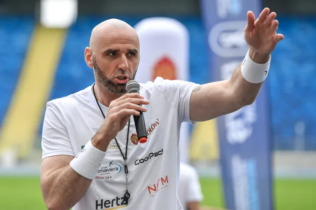 Gortat cieszy się z wyniku wyborów. "W USA wstyd było powiedzieć, że jest się Polakiem"