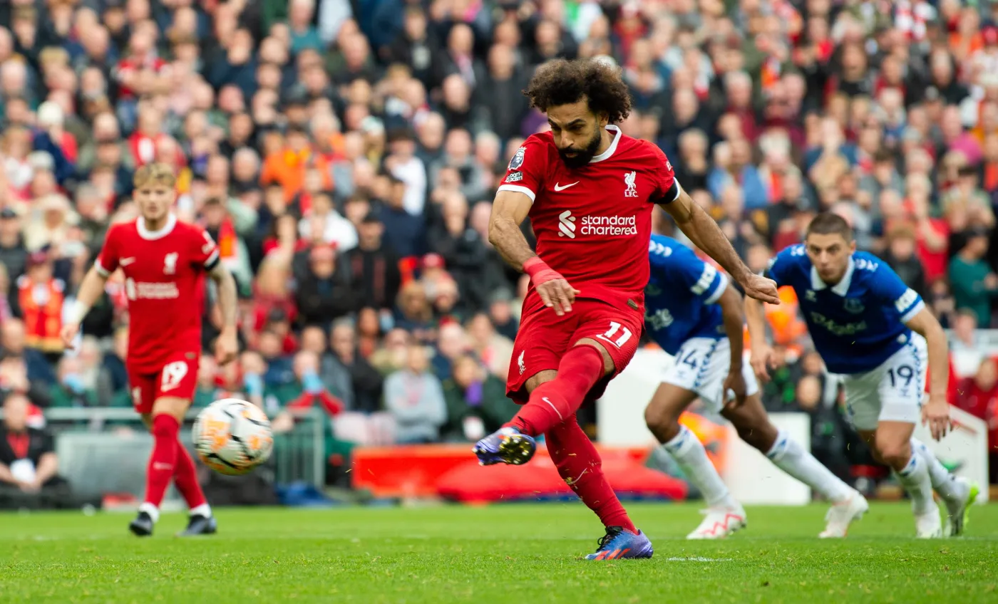 Liverpool wygrał derby miasta Beatlesów. Mohamed Salah MVP meczu