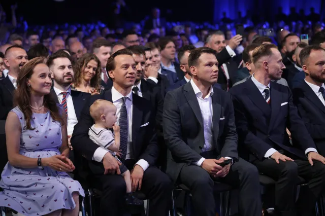 "Koszmar każdej osoby w ciąży". Opieką okołoporodową zajmie się Konfederacja