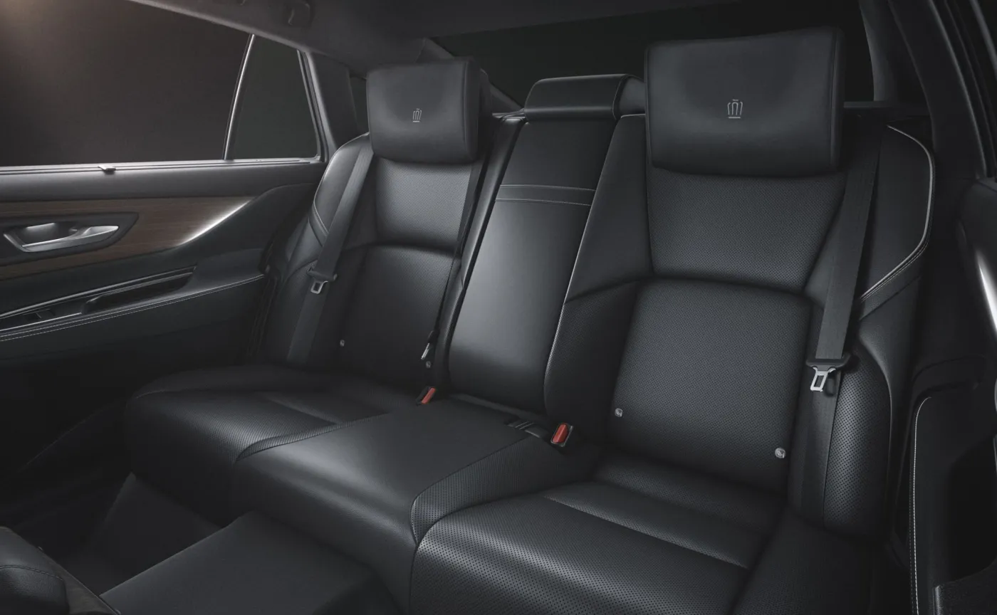 toyota-crown-37983252.jpg