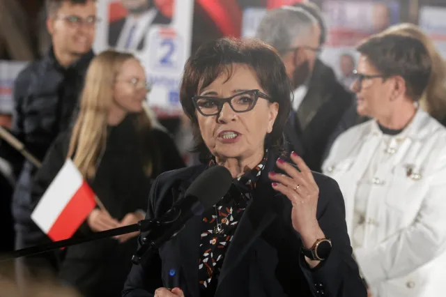 "Oni muszą się czegoś bać...". Elżbieta Witek wyjaśniła dziennikarzom swoją przegraną
