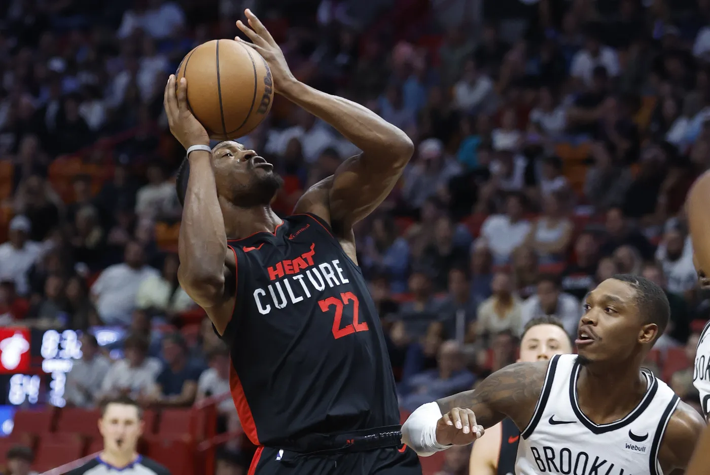 Liga NBA. Butler dał popis w 3 kwarcie. Joe trafił 7 na 7 rzutów za 3 punkty