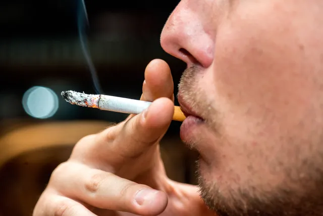 Palenie papierosów powoduje kurczenie się mózgu. Organ też się szybciej starzeje