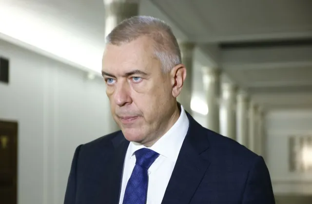 Politycy PiS przed aresztem. Giertych kpi: Nie sądziłem, że tak szybko