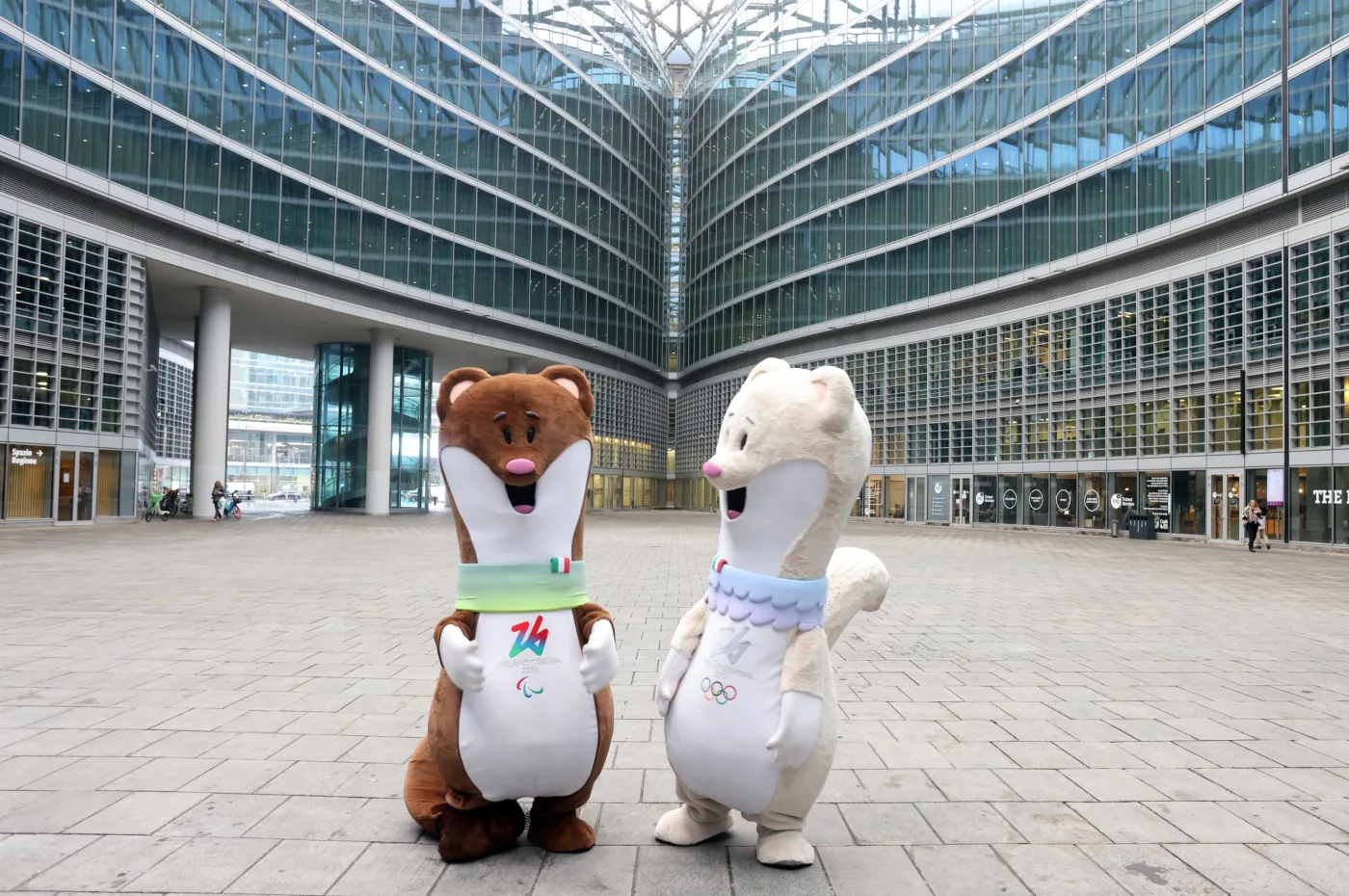 Gronostaje Tina i Milo maskotkami zimowych igrzysk olimpijskich w 2026 roku [FOTO]