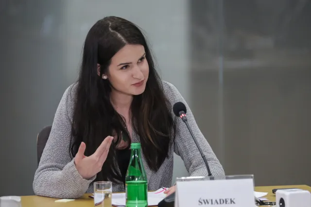 Afera wizowa? "Nie istnieje". Handel wizami? "Rzekome sprzedawanie"