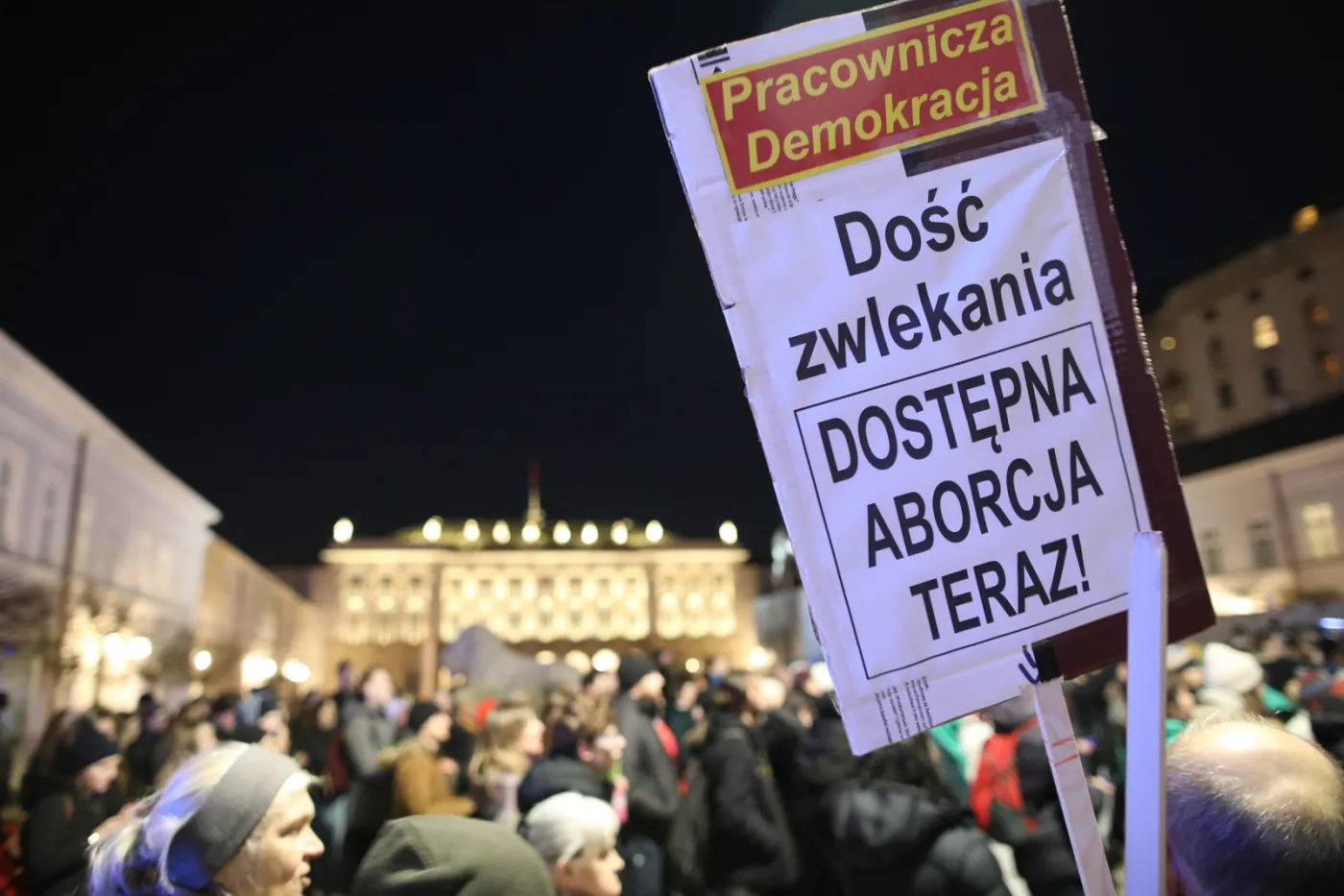 Strajk Kobiet przed Pałacem Prezydenckim. "Chcemy zdrowia, nie zdrowasiek"