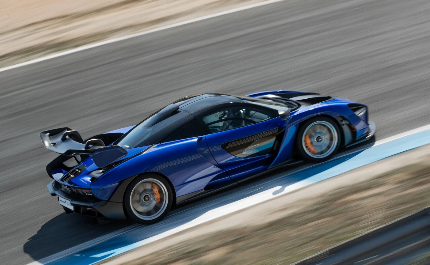 mclaren-senna-38124384.jpg