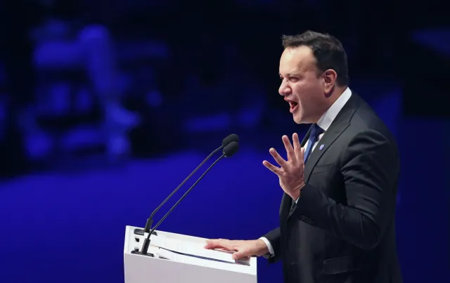 Niespodziewane, emocjonalne wystąpienie premiera Irlandii. Rezygnuje "w trybie natychmiastowym"