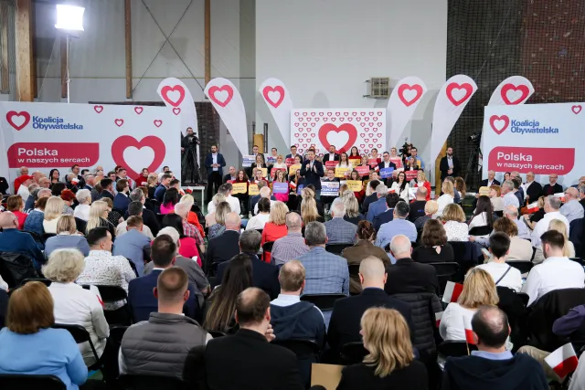 "Skończyła się polityka, zaczęła się praca". Kwiatkowski o priorytetach dla nowych samorządów