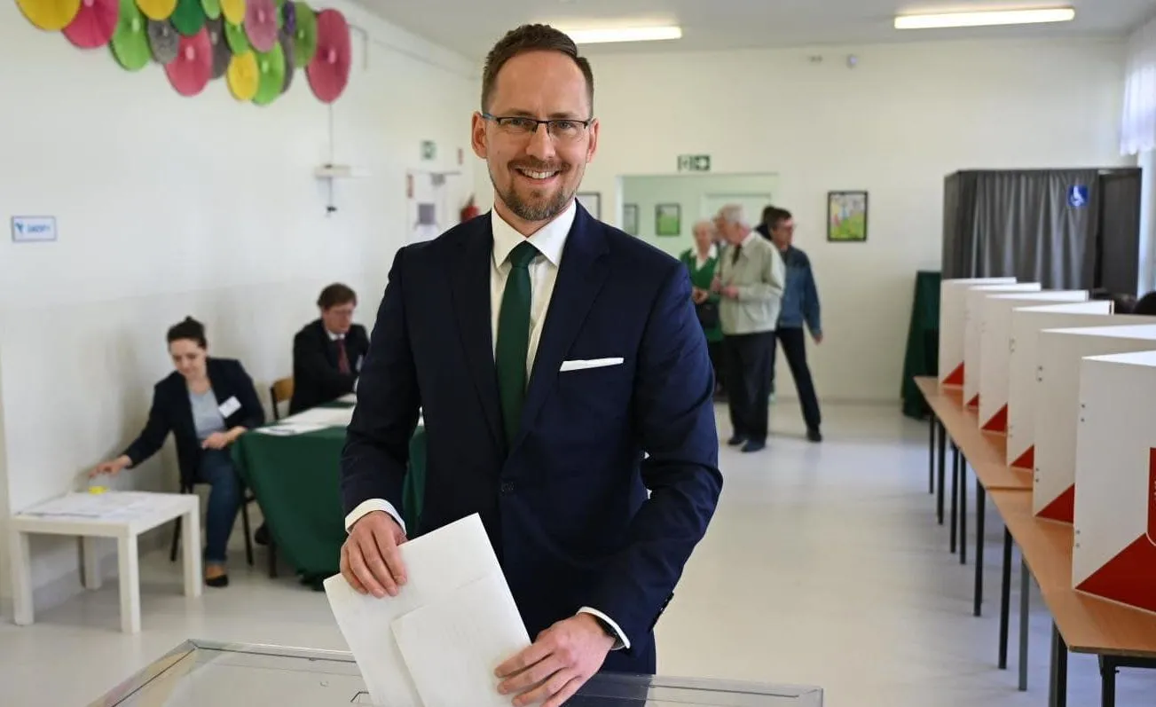 Tarnów. W drugiej turze Jakub Kwaśny (KO) i Henryk Łabędź (PiS). Oficjalne wyniki PKW