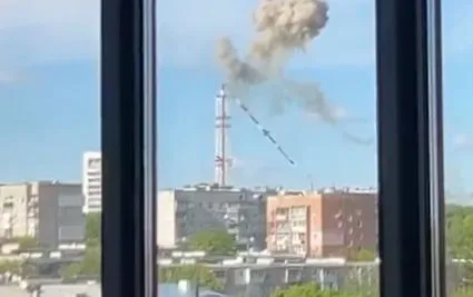 Po rosyjskim ataku runęła wieża telewizyjna w Charkowie