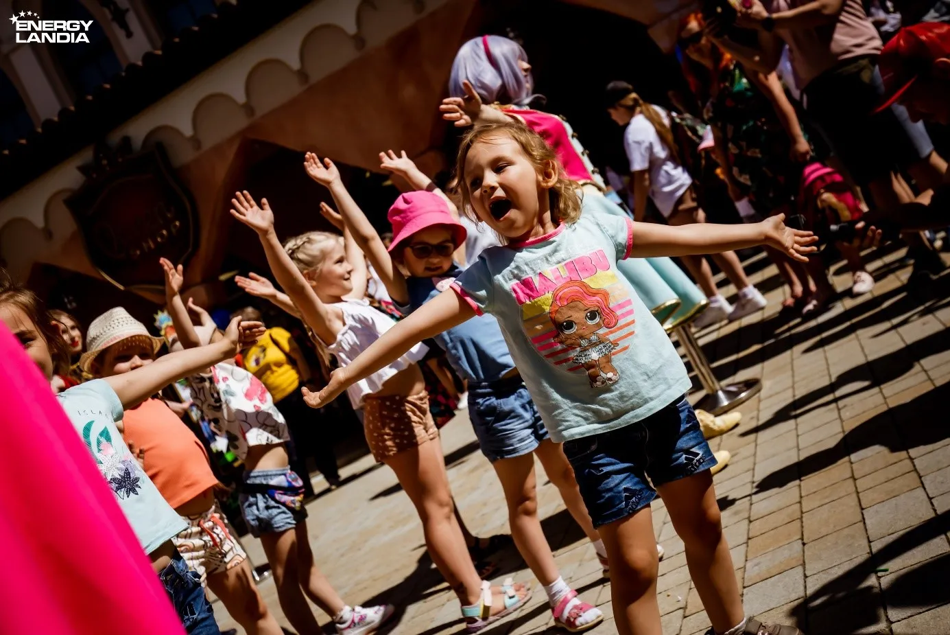Dzień Dziecka w Energylandii trwa cały weekend! Przygotuj się na Kinder Party pełne magii i zabawy dla całej rodziny!