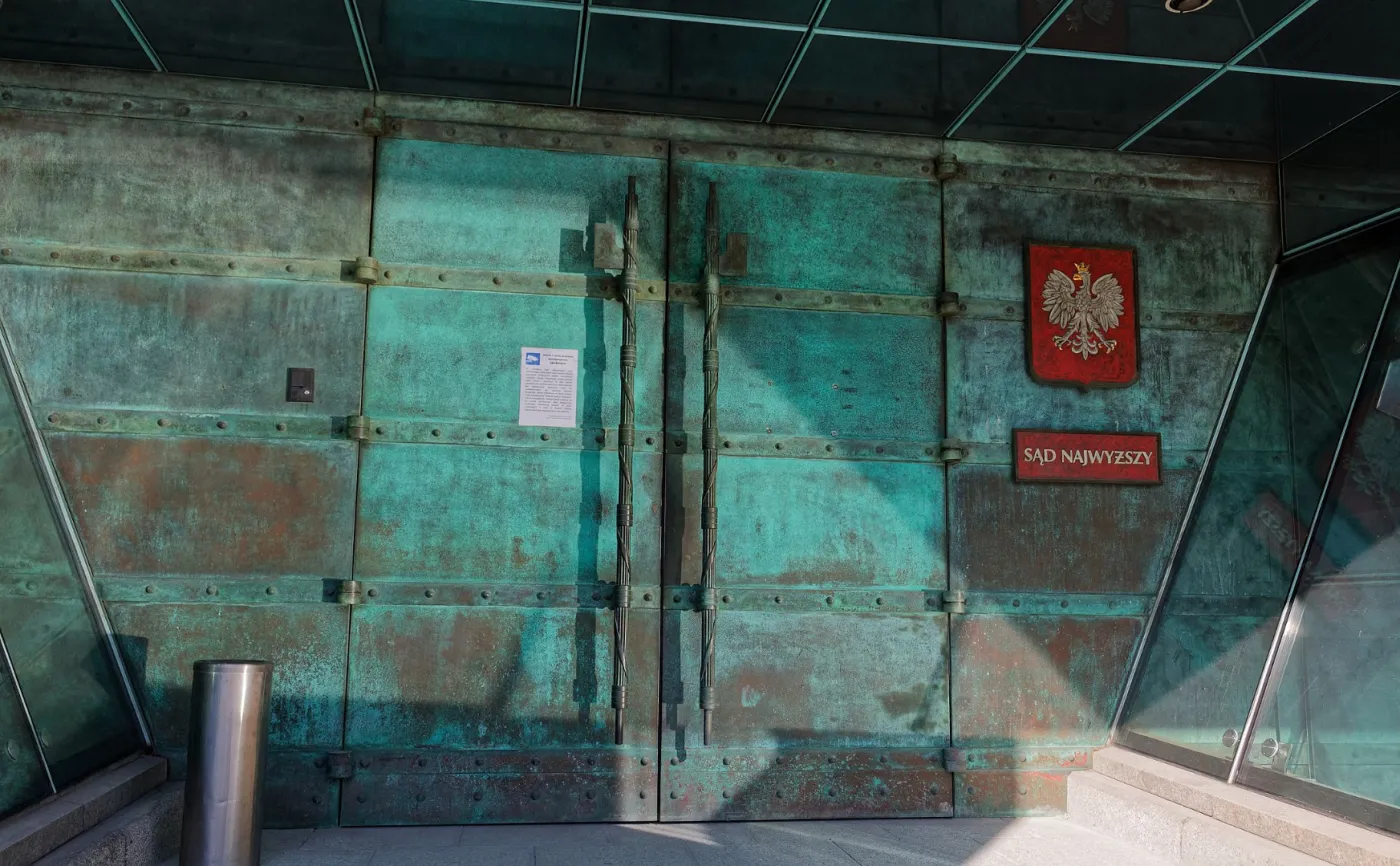 Temida z dwiema głowami. Tak PiS przejmie SN