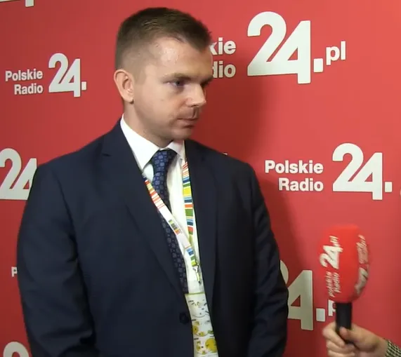 Afera "Red is Bad". Kim jest Paweł Szopa?