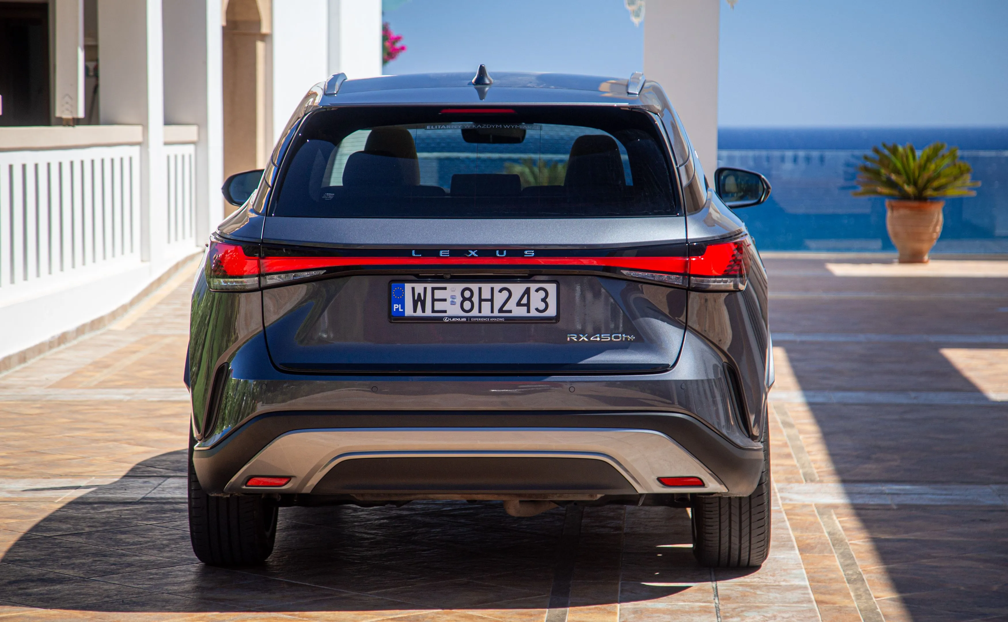 Nowy Lexus na rynku. Cena? Reszta SUV-ów może się pakować - Dziennik.pl