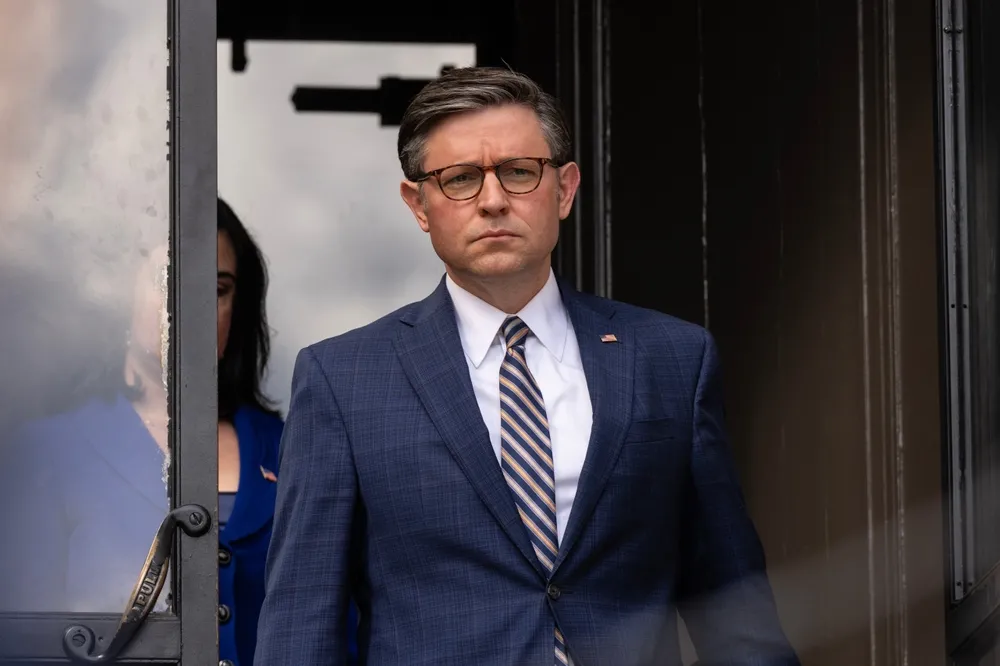 Spiker Izby Reprezentantów wzywa Bidena do dymisji