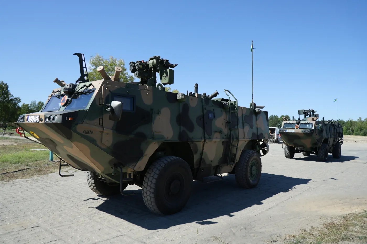kleszcz-4x4-38267766.jpg
