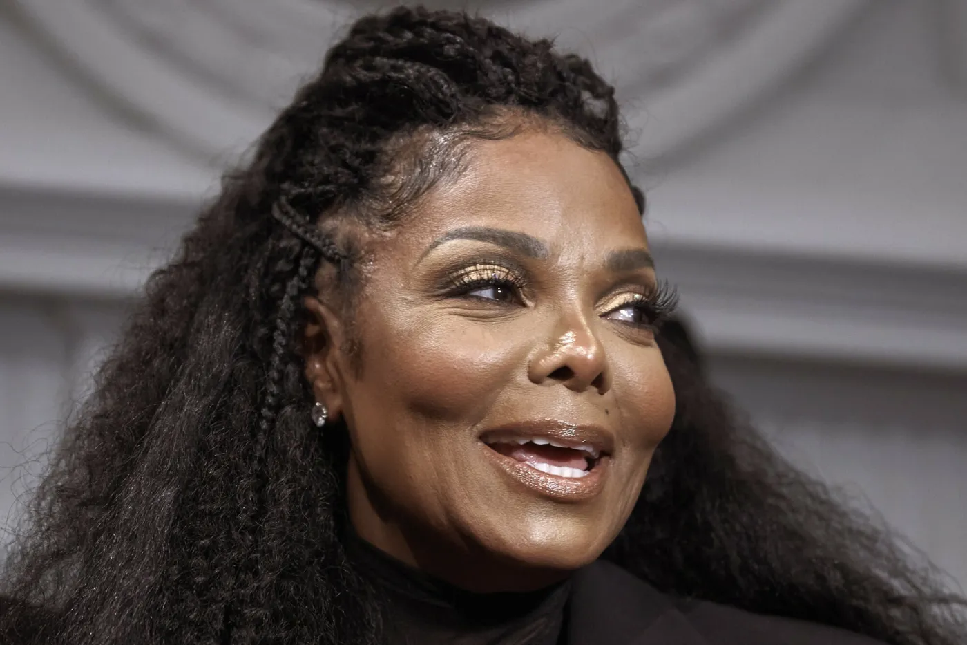 Janet Jackson zarzuciła Kamali Harris, że ta "nie jest czarna". Teraz przeprasza