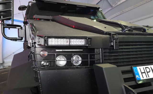 Krzysztof Rutkowski ma nowy samochód. Polski TUR VI to opancerzony potwór za fortunę